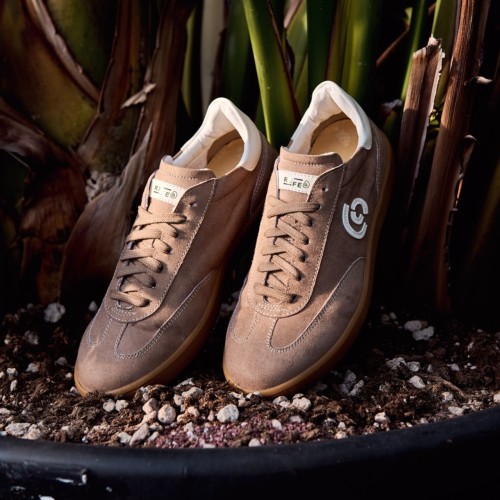 Zenit Nocciola Sneakers Scarpe Vegan Made in Italy | Risorse Future