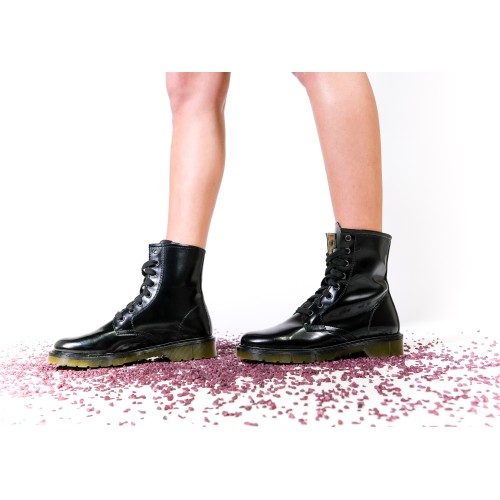 Vegan 1460 deals chrome oxblood